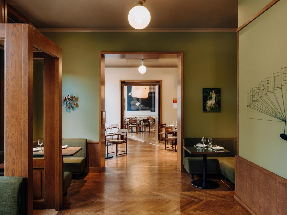 Boutique Hotel Chateau Royal Berlijn Buitenkant foto Interior of the restaurant