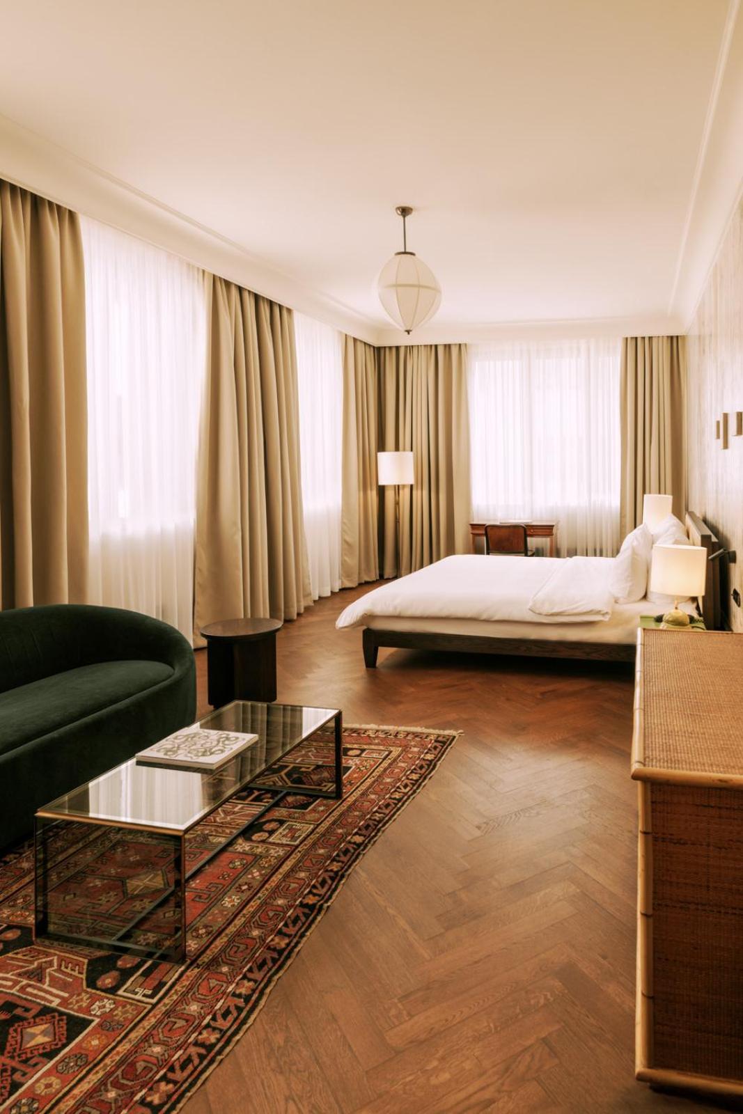 Boutique Hotel Chateau Royal Berlijn Buitenkant foto A room at the Hotel Axelmannstein