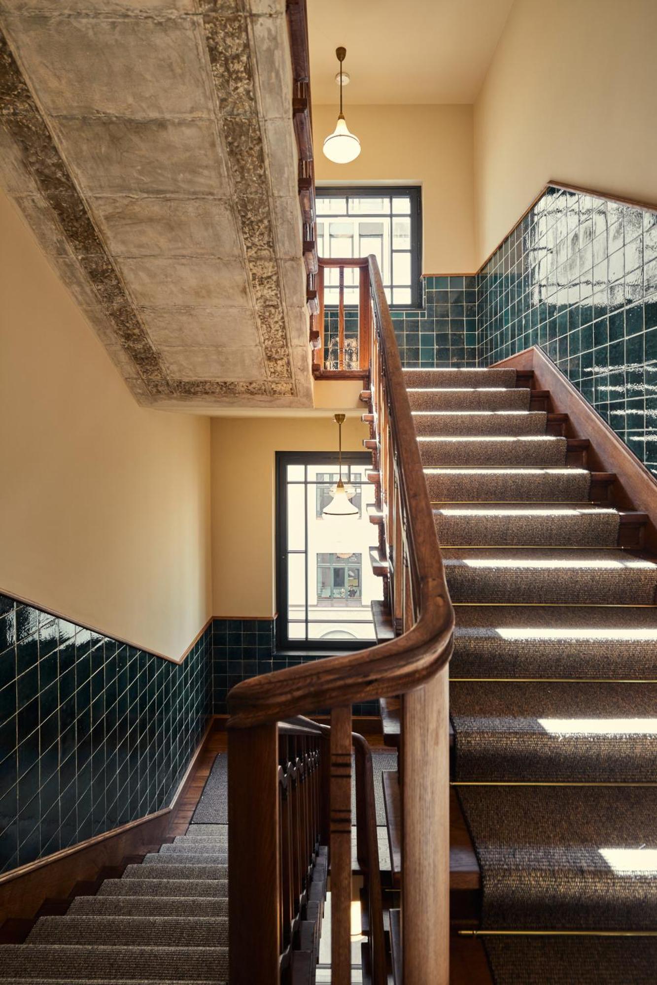Boutique Hotel Chateau Royal Berlijn Buitenkant foto Staircase